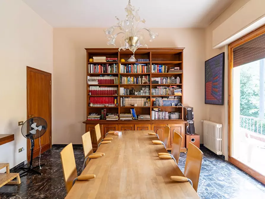 Immagine 12 di Villa in vendita  a Capraia E Limite