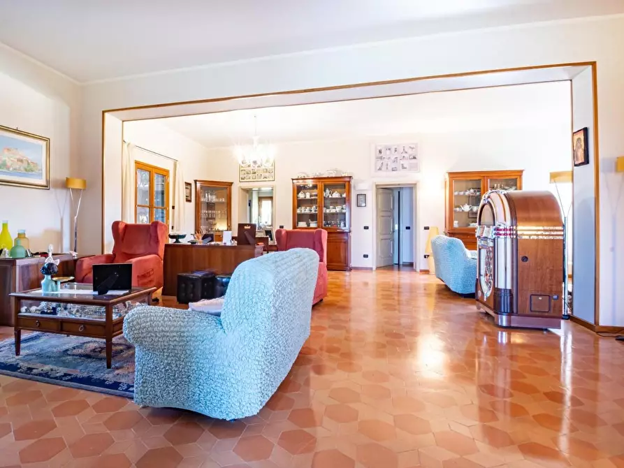 Immagine 5 di Villa in vendita  a Portoferraio