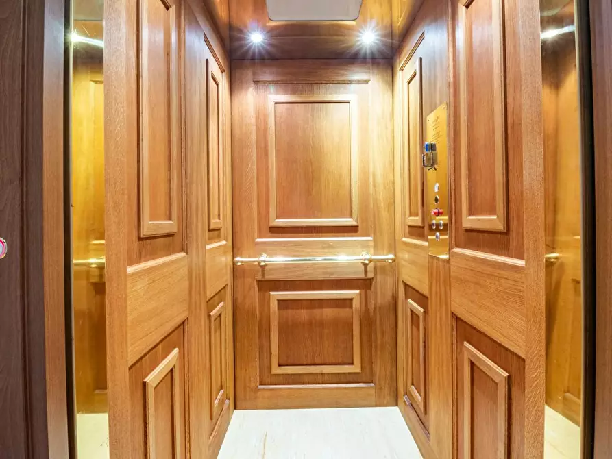 Immagine 12 di Villa in vendita  a Portoferraio