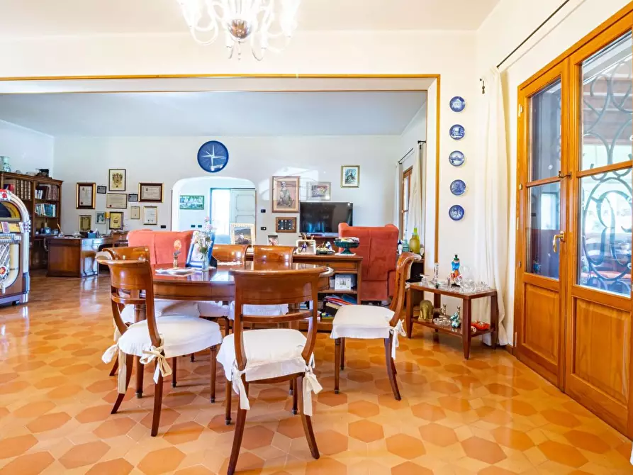 Immagine 7 di Villa in vendita  a Portoferraio