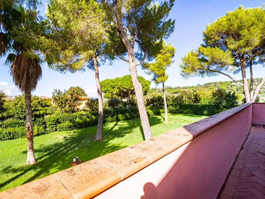 Immagine 18 di Villa in vendita  a Portoferraio