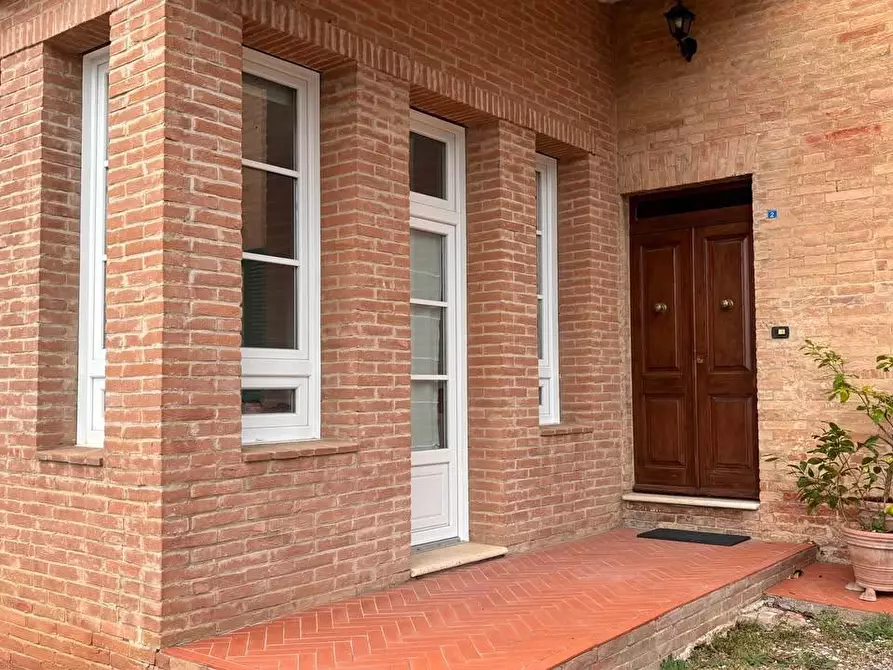 Immagine 3 di Appartamento in affitto  a Siena