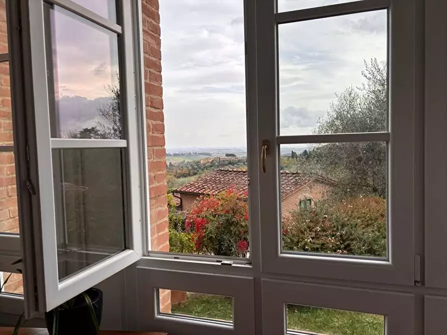 Immagine 5 di Appartamento in affitto  a Siena