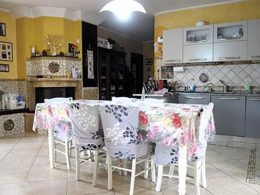 Immagine 2 di Appartamento in vendita  a Colle Di Val D'elsa