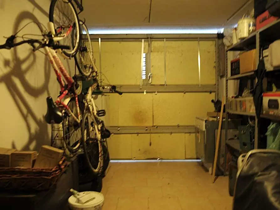 Immagine 21 di Appartamento in vendita  a Colle Di Val D'elsa