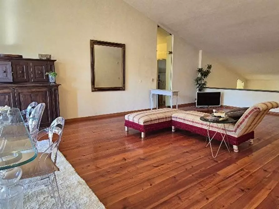 Immagine 29 di Villa in vendita  a Cascina