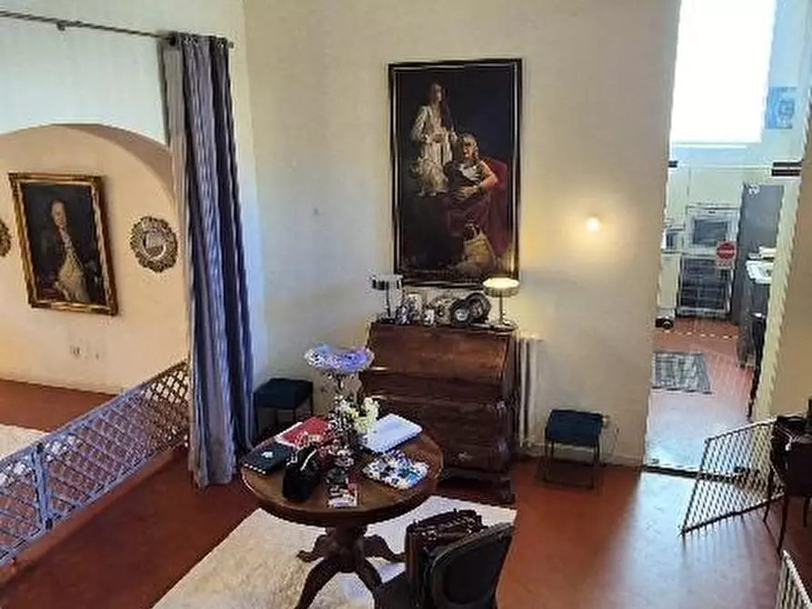 Immagine 39 di Villa in vendita  a Cascina