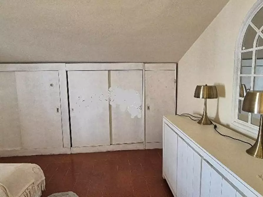 Immagine 45 di Villa in vendita  a Cascina