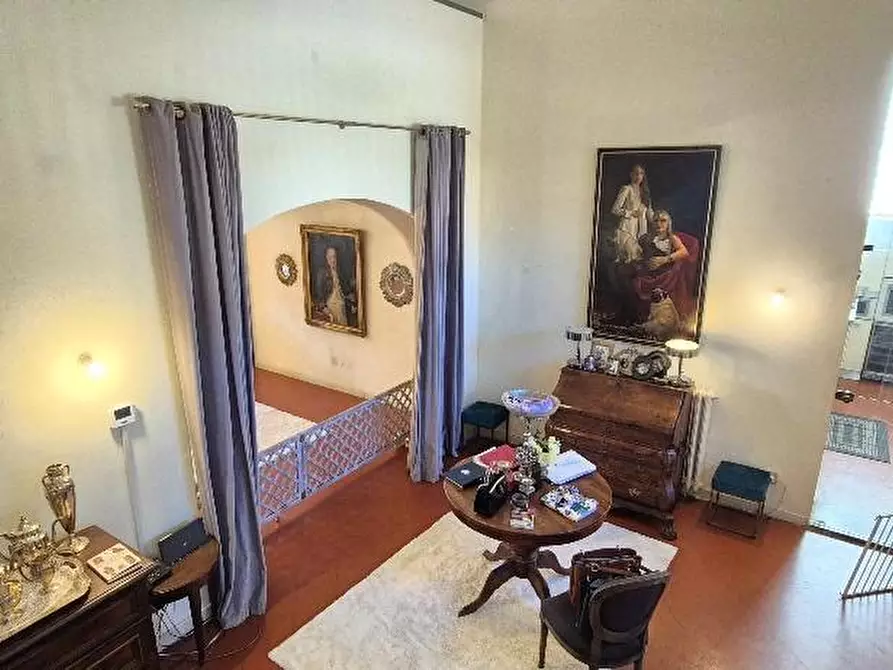 Immagine 17 di Villa in vendita  a Cascina