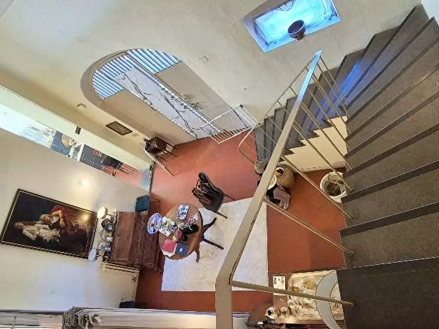 Immagine 26 di Villa in vendita  a Cascina