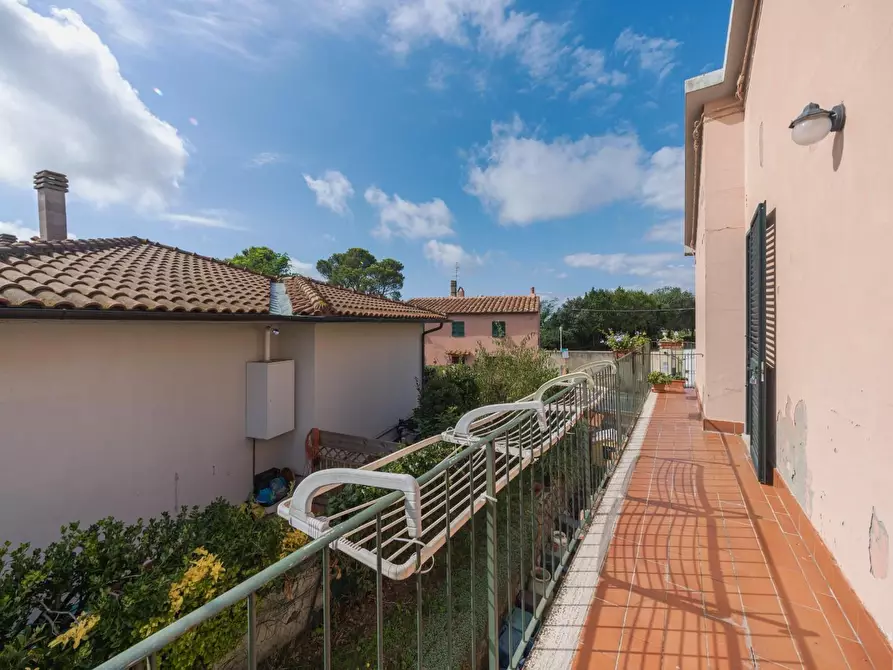 Immagine 17 di Terratetto in vendita  a Livorno