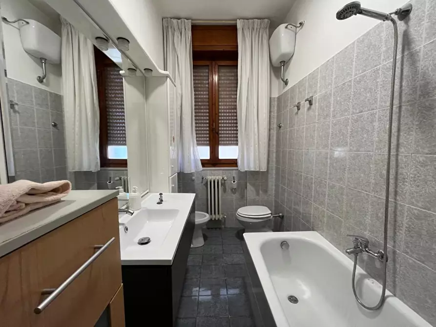 Immagine 11 di Appartamento in affitto  a Livorno