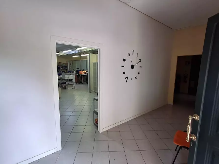Immagine 24 di Laboratorio in affitto  a Pisa