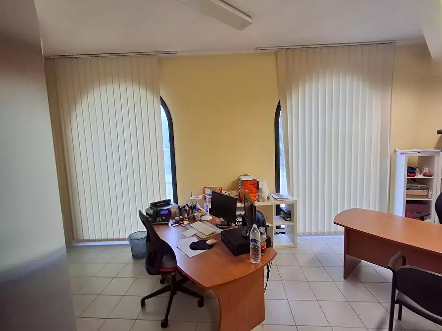 Immagine 1 di Laboratorio in affitto  a Pisa