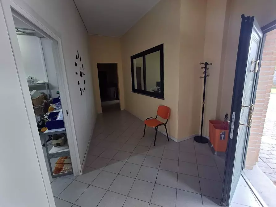 Immagine 23 di Laboratorio in affitto  a Pisa