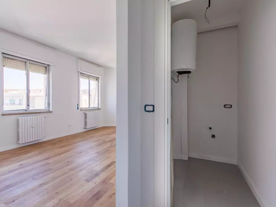 Immagine 9 di Appartamento in vendita  a Livorno