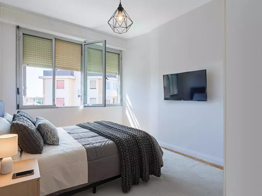 Immagine 12 di Appartamento in vendita  a Livorno