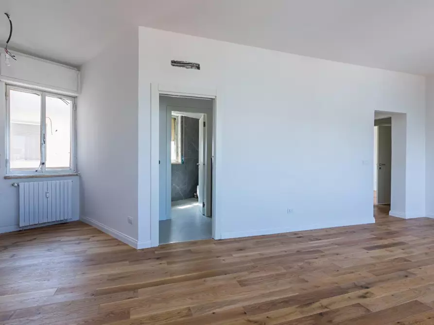 Immagine 7 di Appartamento in vendita  a Livorno