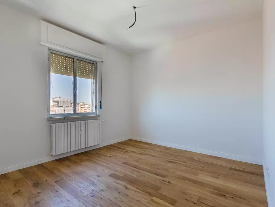 Immagine 11 di Appartamento in vendita  a Livorno