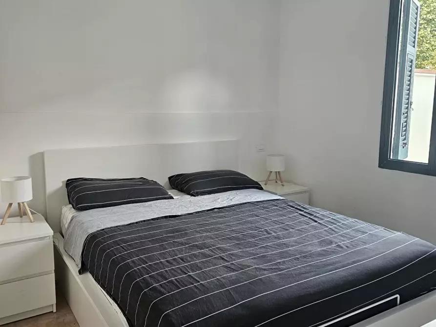 Immagine 11 di Casa semindipendente in affitto  a Carrara