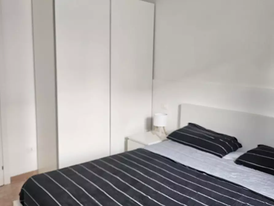 Immagine 10 di Casa semindipendente in affitto  a Carrara