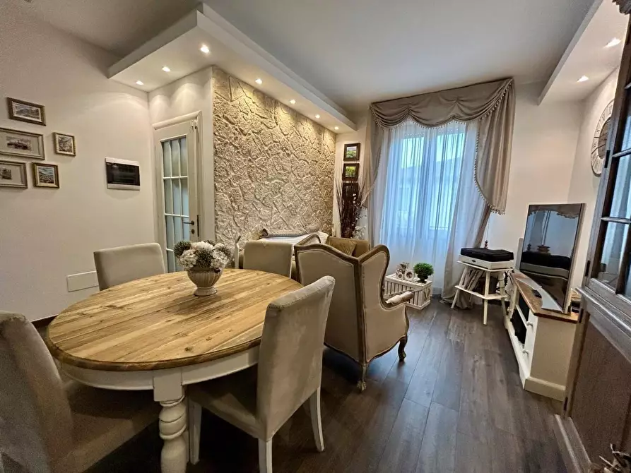 Immagine 14 di Porzione di casa in vendita  a Empoli