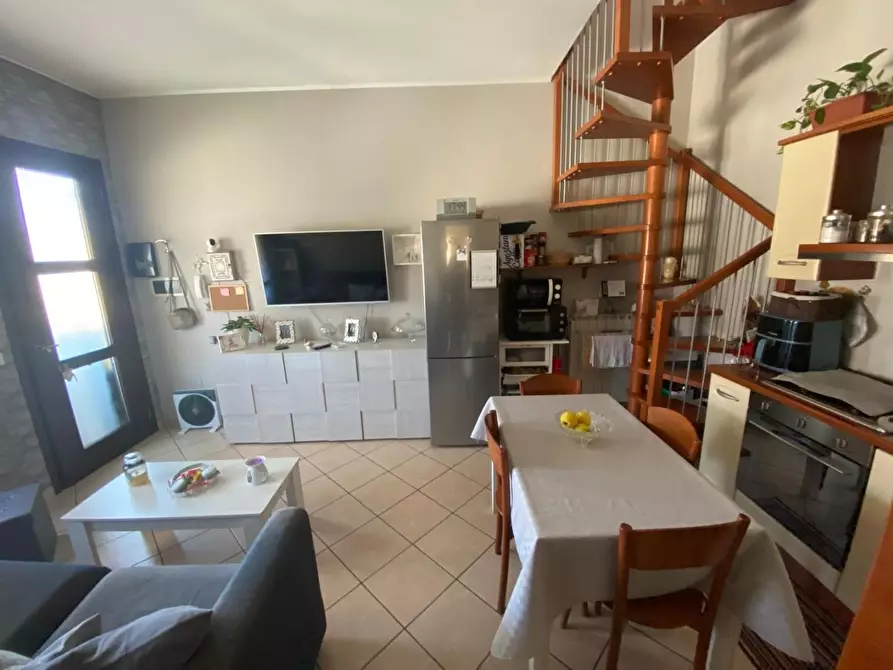 Immagine 20 di Appartamento in vendita  a Santa Maria A Monte