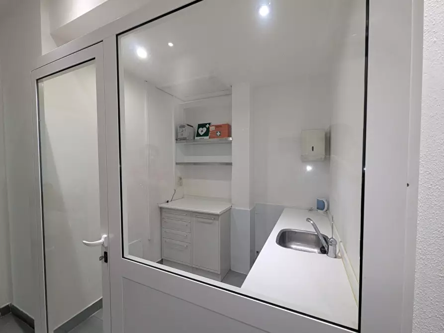 Immagine 15 di Ufficio in vendita  a Grosseto