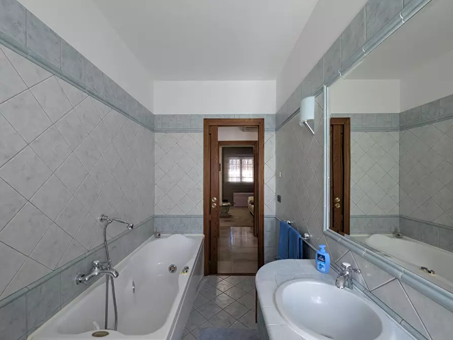 Immagine 6 di Appartamento in vendita  a Grosseto