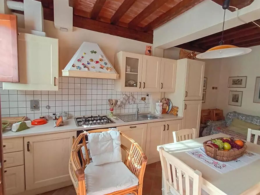 Immagine 4 di Appartamento in vendita  a Gambassi Terme