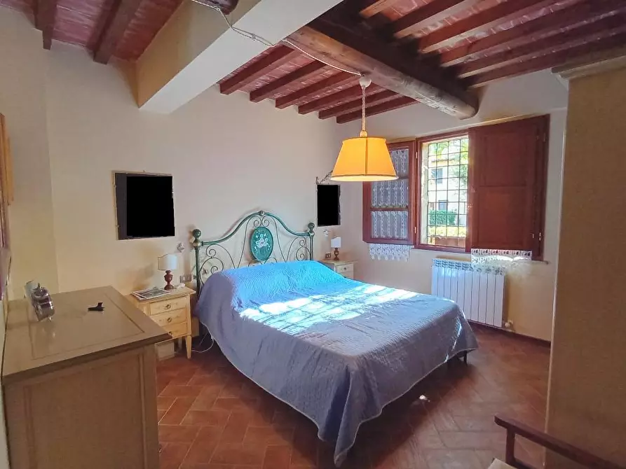 Immagine 10 di Appartamento in vendita  a Gambassi Terme