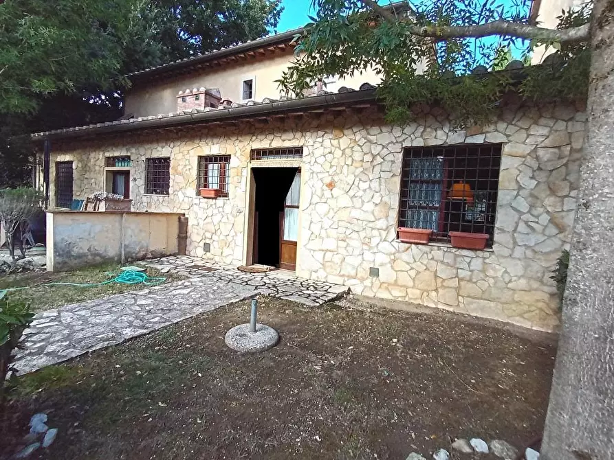 Immagine 2 di Appartamento in vendita  a Gambassi Terme