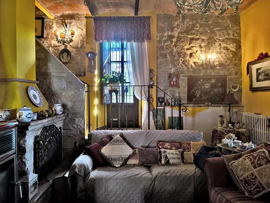 Immagine 9 di Appartamento in vendita  a Asciano