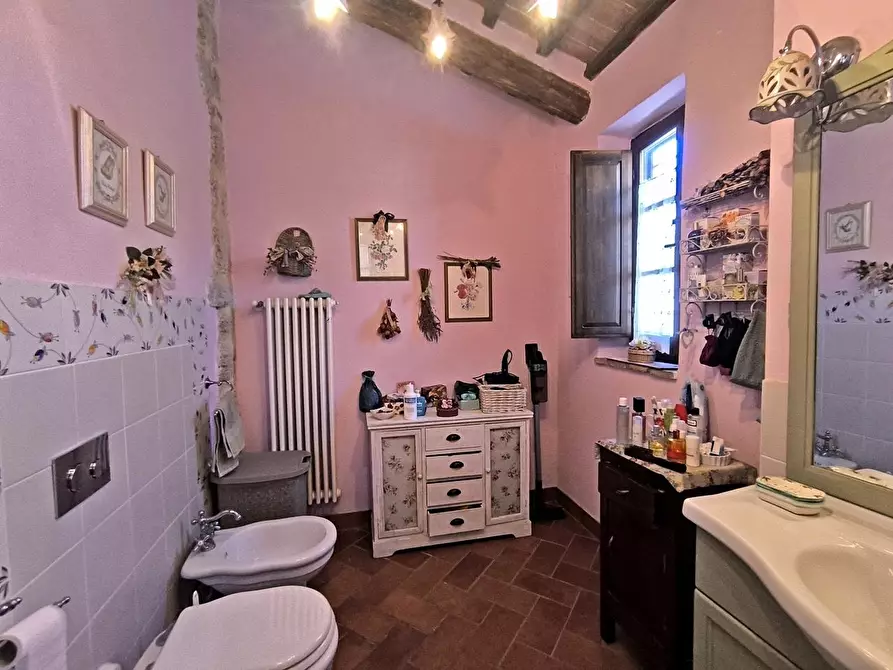 Immagine 14 di Appartamento in vendita  a Asciano