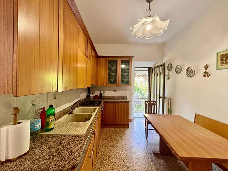 Immagine 16 di Casa indipendente in vendita  a Terricciola