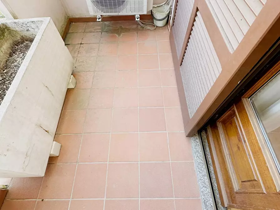 Immagine 29 di Villa in vendita  a Uzzano