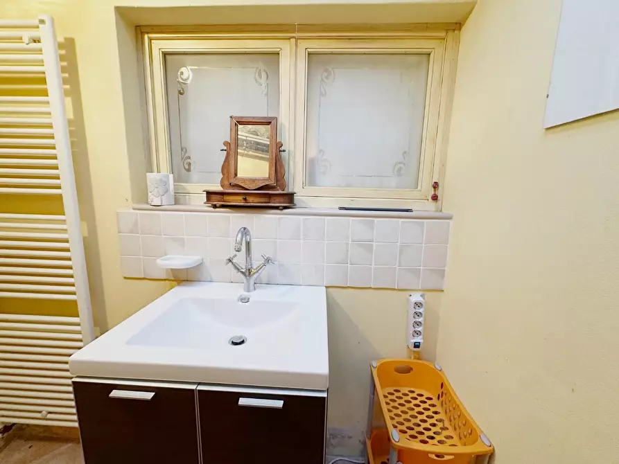 Immagine 35 di Villa in vendita  a Uzzano