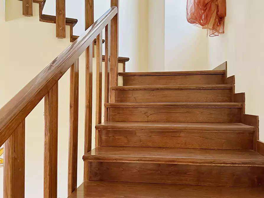 Immagine 14 di Villa in vendita  a Uzzano