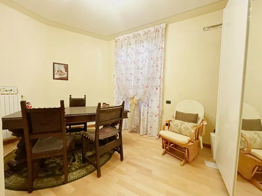 Immagine 23 di Villa in vendita  a Uzzano