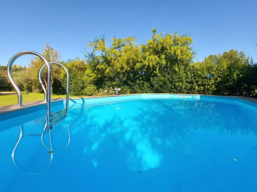 Immagine 64 di Rustico / casale in vendita  a Lucca