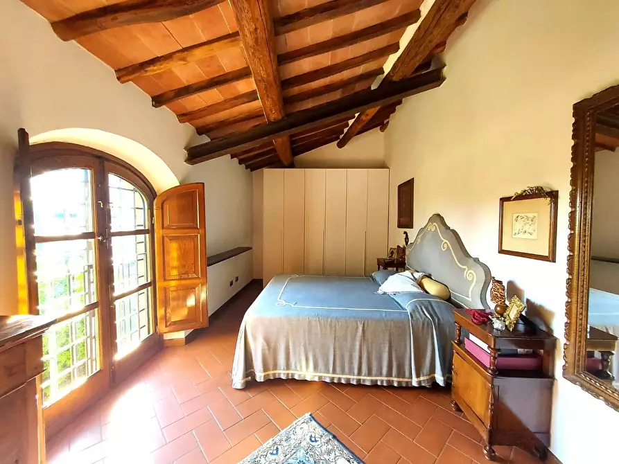 Immagine 24 di Rustico / casale in vendita  a Lucca