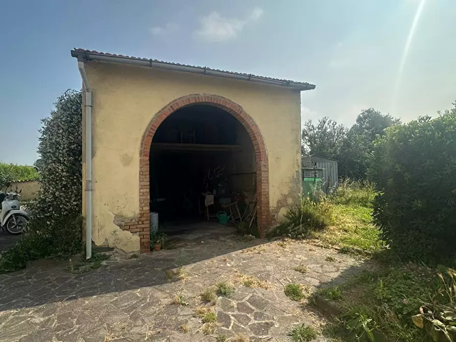 Immagine 40 di Casa bifamiliare in vendita  a Pisa