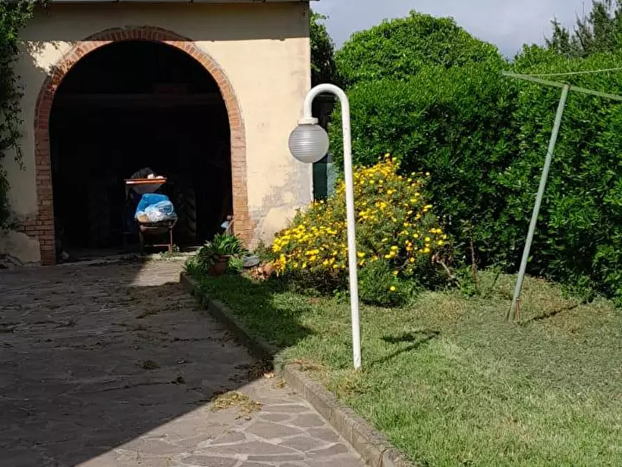 Immagine 51 di Casa bifamiliare in vendita  a Pisa