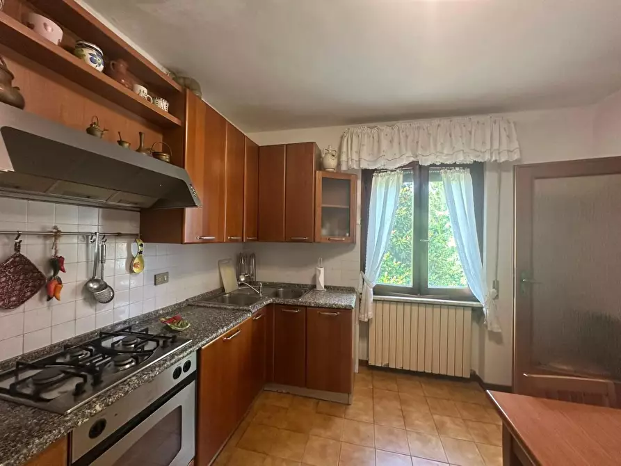 Immagine 11 di Casa bifamiliare in vendita  a Pisa