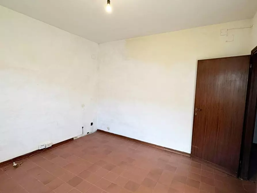 Immagine 16 di Appartamento in vendita  a Pisa