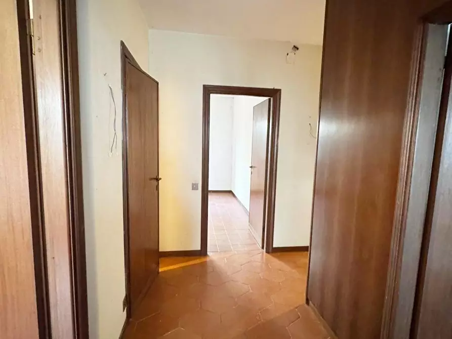 Immagine 11 di Appartamento in vendita  a Pisa