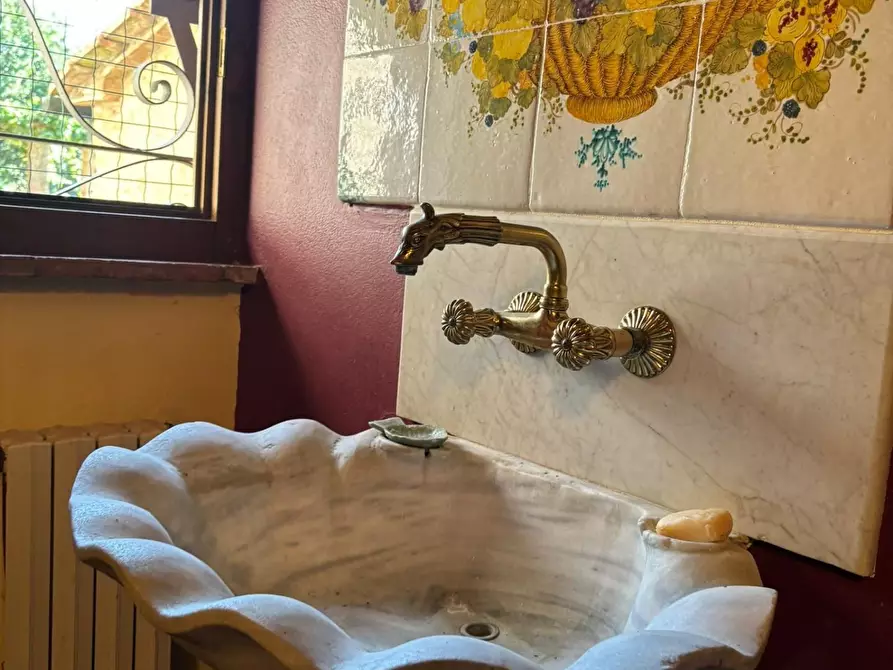 Immagine 11 di Casa colonica in vendita  a Pomarance