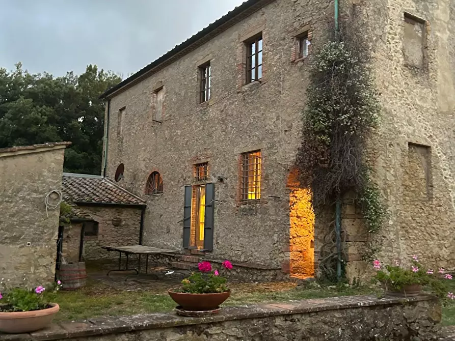 Immagine 15 di Casa colonica in vendita  a Pomarance