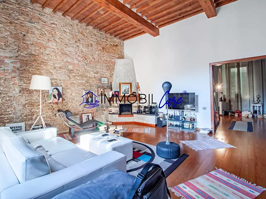 Immagine 3 di Appartamento in vendita  a Livorno