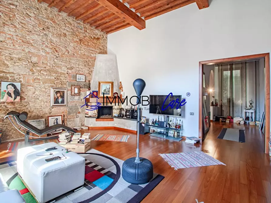 Immagine 5 di Appartamento in vendita  a Livorno